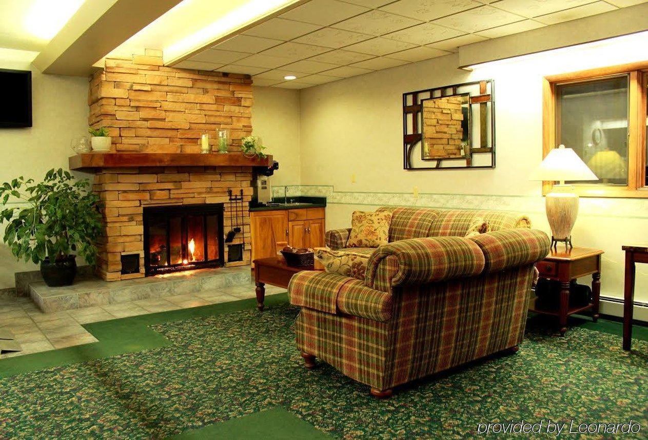 Red Arrow Inn & Suites, A Travelodge By Wyndham Монтроз Екстер'єр фото