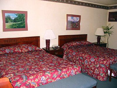 Red Arrow Inn & Suites, A Travelodge By Wyndham Монтроз Номер фото